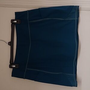 Athleta blue green skorts